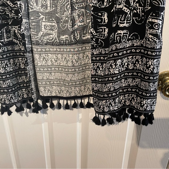 Merona Elephant Print Kimono with Fringe Hem size M/L - Picture 5 of 14